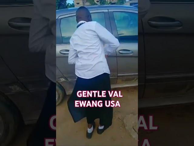GENTLE VAL EWANG USA #bronstage #dance #africanculture #canada #usa #ivorycoast #kumbiakings #chuga