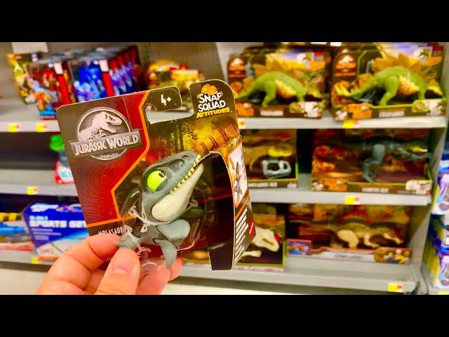 Jurassic World Toy Hunt - New 2022 Snap Squad Dinos - FamilyToyReview is BACK!