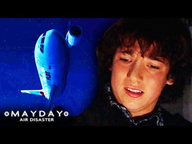 Teenagers Take Turns “Flying” A State-Of-The-Art Aircraft | RIA 593 | Mayday: Air Disaster