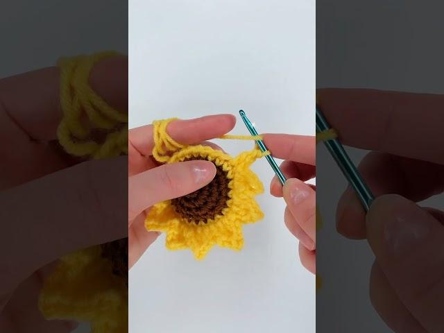  Very Easy Crochet Sunflower  #crochet #easycrochet #sunflower