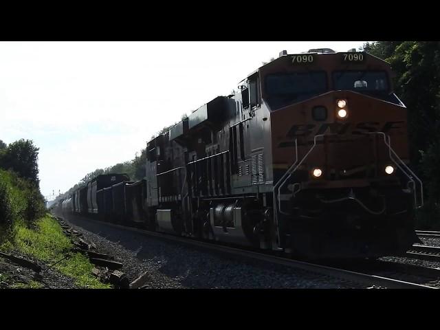 CSX Train Q392 With BNSF & CP Foreigners Rumbles Through Batavia, NY 7-30-17