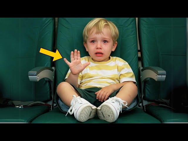 Boy Makes Strange Hand Sign During Flight. Pilot Makes Emergency Landing When He Discovers Why