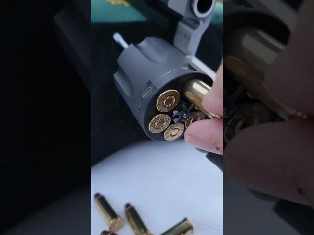 Taurus Raging Hunter 44 Mag #shorts #44mag