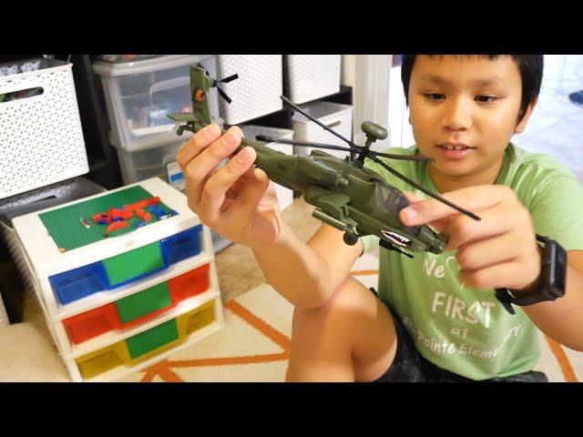 Airfix Quickbuild Boeing Apache Helicopter Unboxing & Build