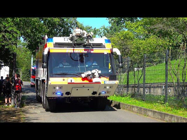 [Flughafenfeuerwehr rückt ab] Fraport Werkfeuerwehr mit MTW+GFLF+HTLF in Frankfurt Stadion