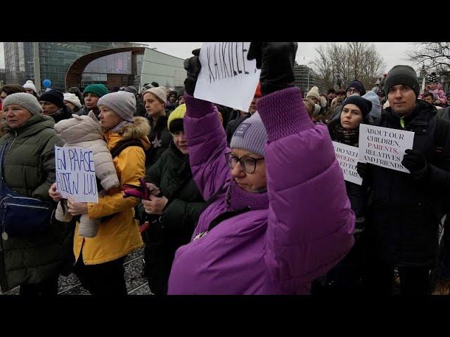 Финляндия: российская община протестует против закрытия границы