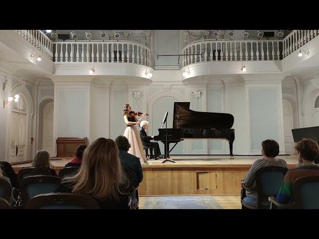 Mozart: Sonata KV 526 - II. Andante. Pokrovskaya, violin. Polubelov, piano