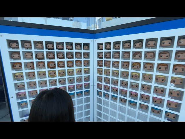 Create your Own Custom Funko Pop - Pop Yourself at Funko Hollywood Experience - Gemelle Channel