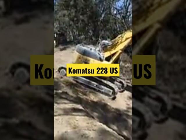 Watch the Incredible Power and Precision of the Komatsu 228 US with Tilt Bucket in Action