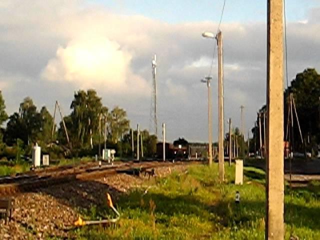 [LDZ] class 2TE10U nr. 0216 passing Līvāni station with a west bound freight train.