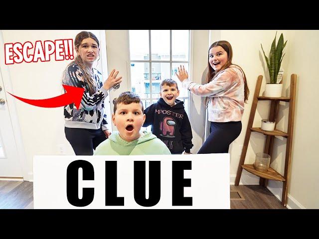 FIRST TO ESCAPE THE ROOM WINS!! | JKREW