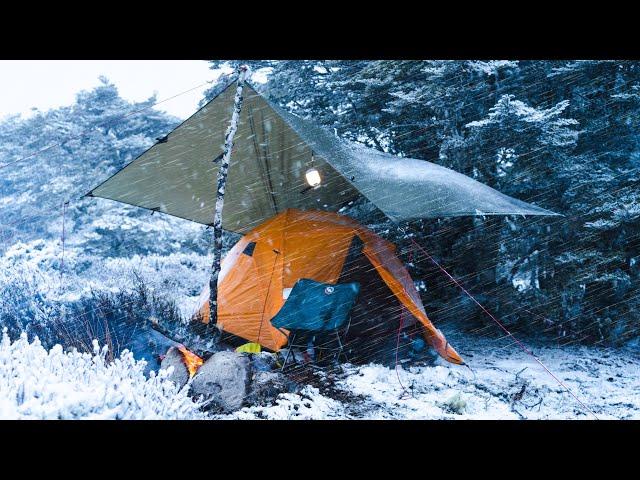 CAMPING in a BLIZZARD - Winter Snowstorm - The Calm Before the Storm