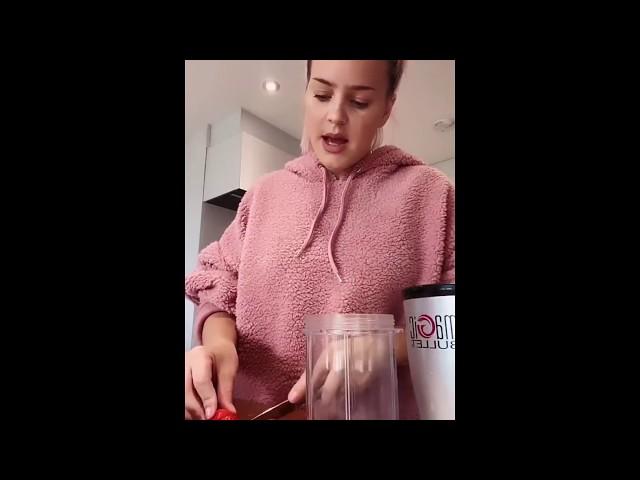 Anne Marie making smoothie