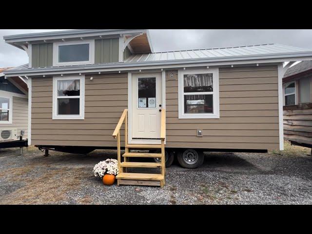 10' x 24' Lexington Tiny Home Tour