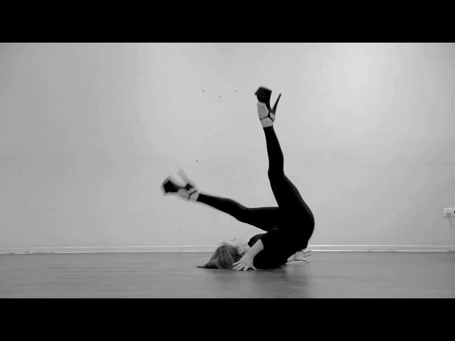 Ksenia Martynova. Stripdance tricks. Easy, but beautiful)))