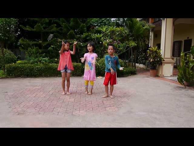 Lao kids Dance