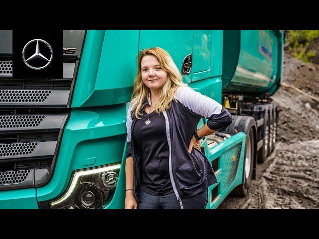 The Actros Editions 2 shines between steel and dust | Mercedes-Benz Trucks