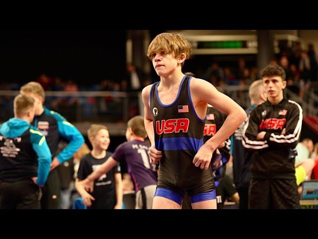 U15 Oleksandr Dumnych (UKR) vs Zandon Ness (USA) 44kg. Greco-roman boys youth wrestling.