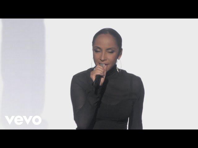 Sade - Love Is Found (Live 2011)