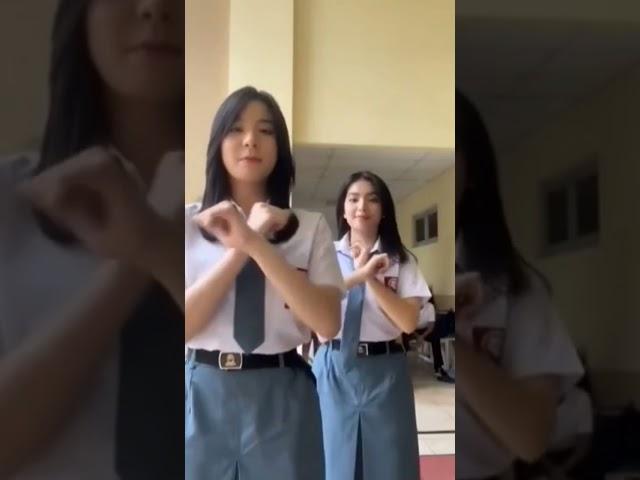 anak sma goyang tik tok keren#shorts