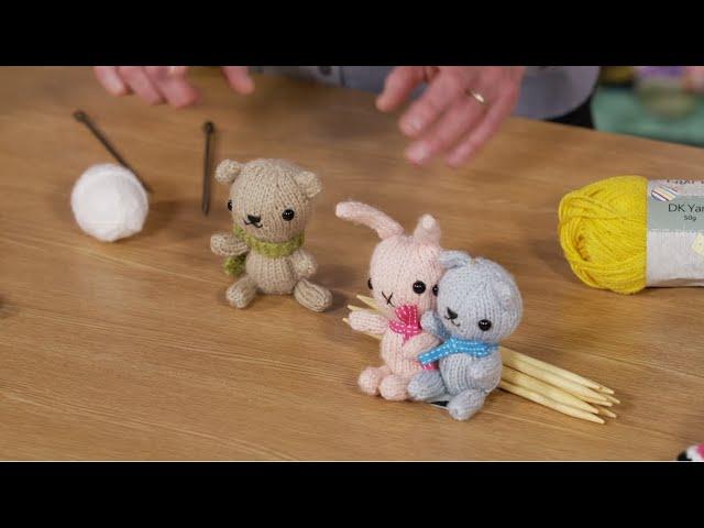 Knitted Amigurumi Pets with Fiona Goble