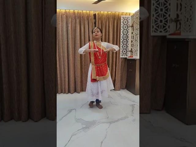 Aaradhya Bhatnagar, Guru - Guruvarya Nrityalankar Neenatai Ponkshe( Maharashtra )  Junior || Kathak