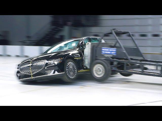 GENESIS G80 Crash Test - Top Safe Luxury Sedan