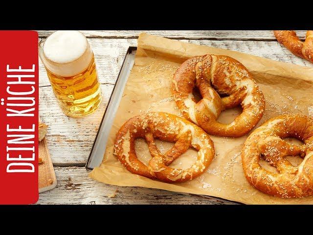 Laugenbrezel selber machen – einfach & lecker  | REWE Deine Küche