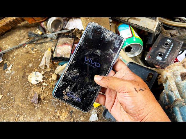 Cell phone from the Junkyard, Restoration phone VIVO from junkyard