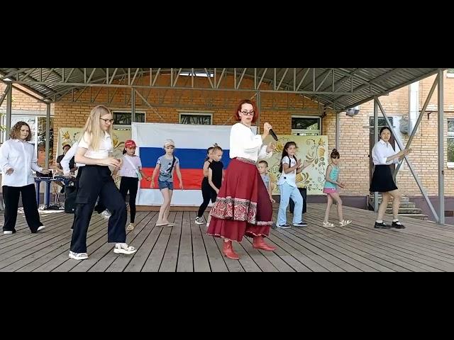 флешмоб  " Поём родные песни" Верховское КДО 2024