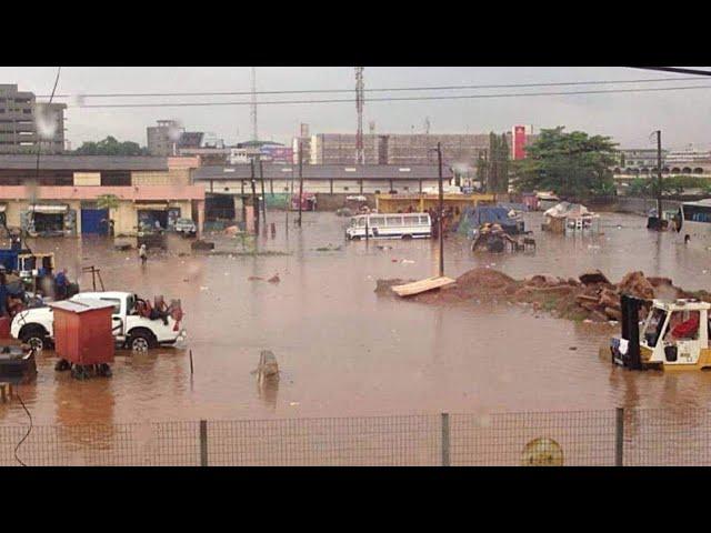 Choked gutter causes waste water an overflow on the main Gee-Kejetia Pampaso road in kumasi...