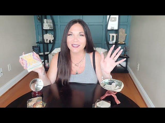 AQUARIUS | UHM OKAY BUT WHAT'S UP WITH THIS? 🫣 | AQUARIUS TAROT READING.