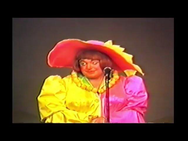 Chubby Oates as Dame Tilly Tart...Hazlitt Theatre Goldilocks Maidstone 1984-85 HD