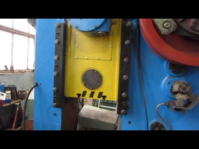 Knuckle joint press KUZLITMASH KB8336 (400 ton capacity)