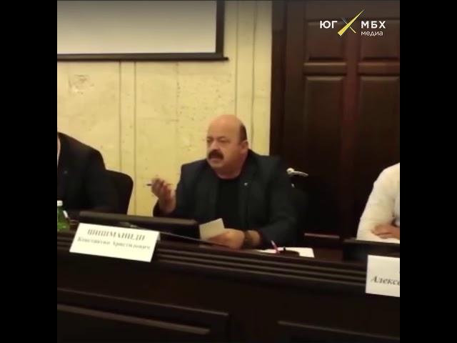 Губернатор Ставропольского края Владимир Владимиров уволил своего полпреда после грубого общения с г