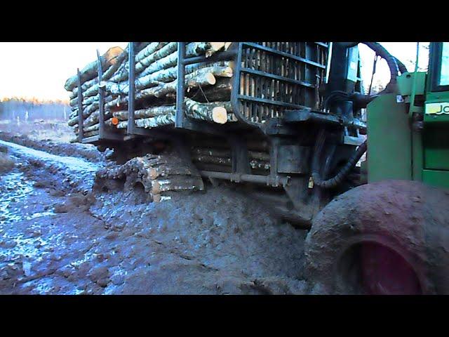 John Deere 1110D in mud, extreme conditions