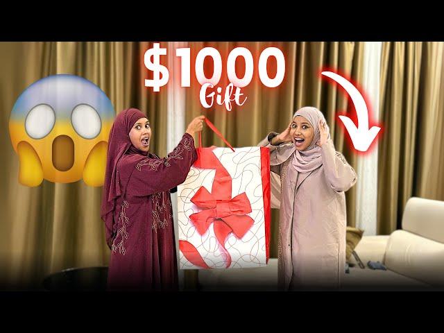 GIFT QAALI AH SURPRISE IIGA DHIGTAY SAMIA WAAN AAMINI WAAYAY OMG