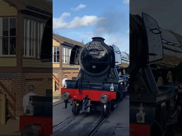 LNER A3 60103 ‘flying Scotsman’ arriving into wansford station (the nene valley railway)