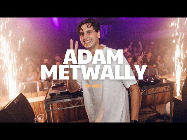 EP 03 - ADAM METWALLY: The compound interest effect that will set you up for long term success.