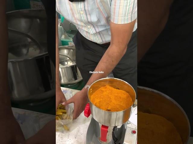 Haldi pisne ki machine #ytshorts #youtubeshorts #food #haldi #machine