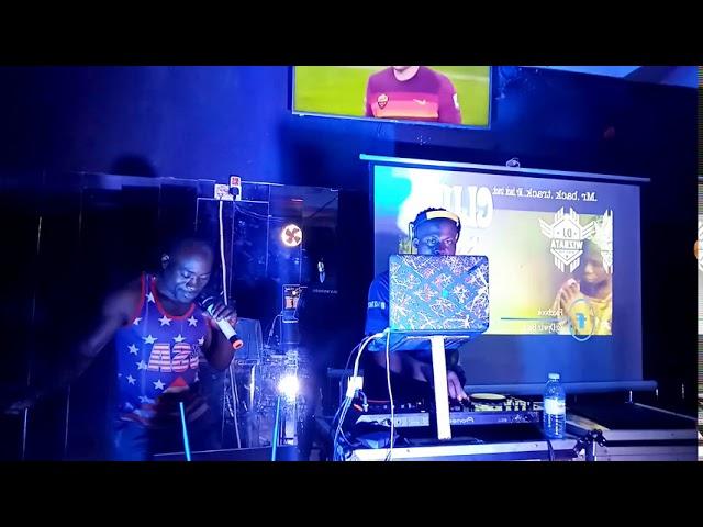 Oldies mashup Live  mix by dj wizbata  Mr back track