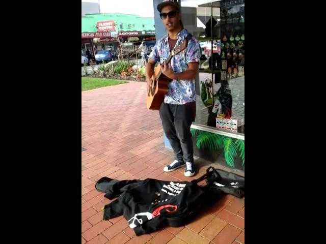 Nev Rolston busking 2