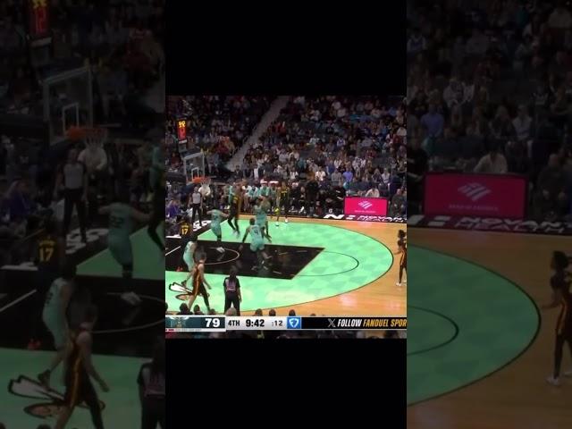 ZACCHARIE USES HIS BUNNIES FOR THE DUNK #nba #zaccharierisacher