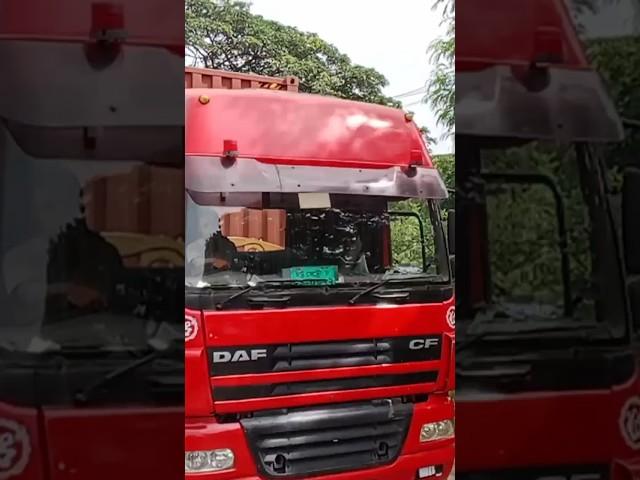 Red DAF cf. #shortvideo #truckdrivevlogs #lorrydriving #indiatruck #car #viral #video