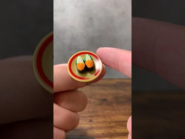 the perfect fidget toy / ある意味回転寿司 #ガチャガチャ #回転寿司 #gacha sushi ikura spinning conveyor belt