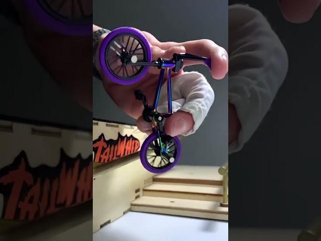 Tailwhip finger bike)