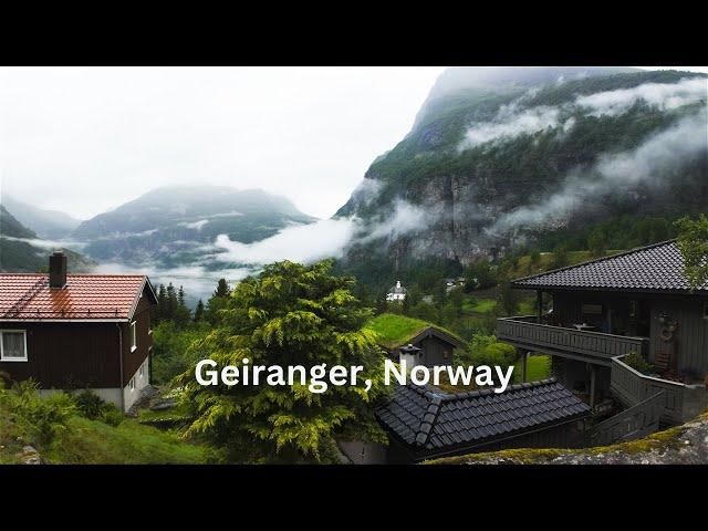 [4K Hazy Walk] Early Morning Walk through Geiranger in Norway - Norway Walks