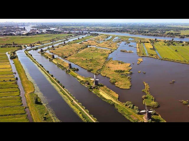 Kinderdijk Windmills in 4 seasons. Unesco World Heritage. Dutch Mills