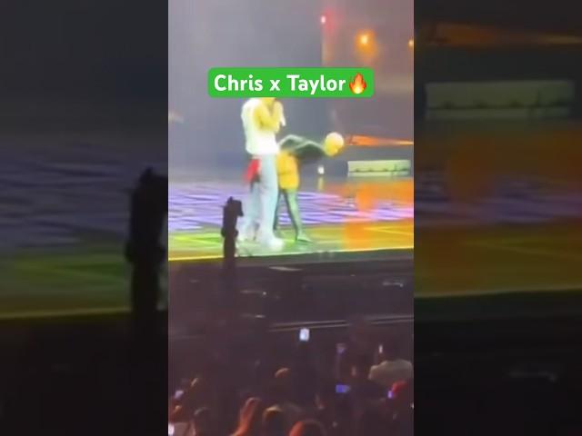 Chris Brown x Taylor performs Go Girl friend in Fort Worth Texas #chrisbrown #taylorterry