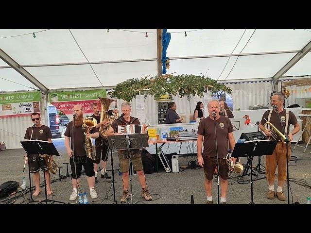 Der Schnitzer aus der Rhön-Rucksackmusikanten-Weinfest-Ramsthal-22.09.24